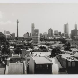 View towards the Sydney city skyline from above Woolloomooloo, 1992