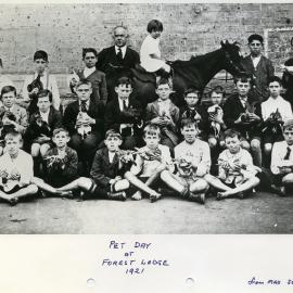 Pet day, Forest Lodge Public School, 1921
